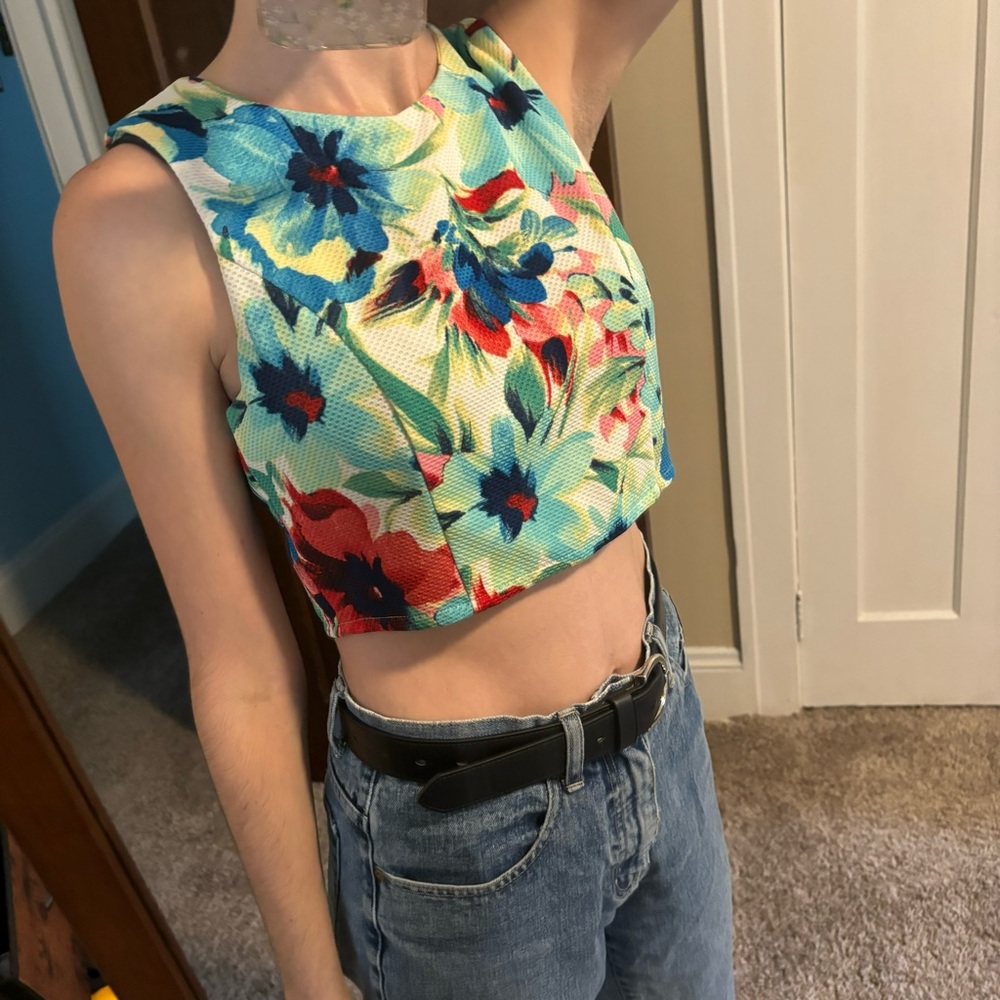Lulu’s Sleeveless Crop Top Medium Tropical Floral